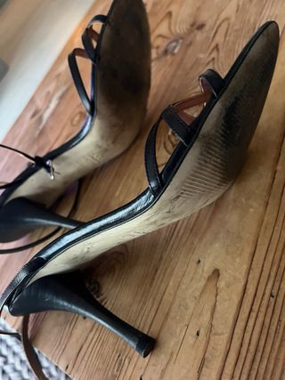 Sandalia negra zara talls 41