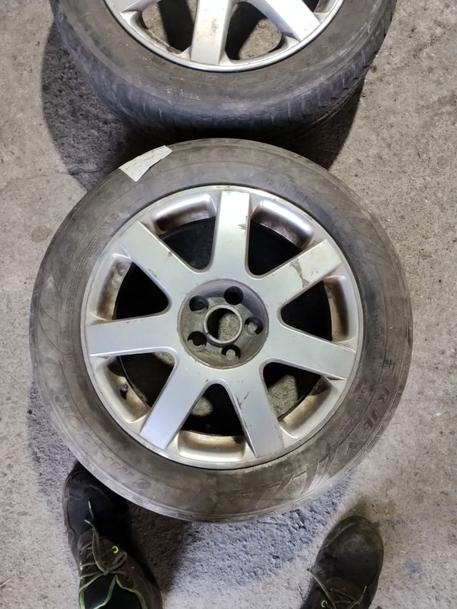 2 Llantas 5x100 vag
