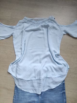 Conjunto vaquero y blusa