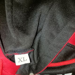 Sudadera con capucha sin usar,sin etique