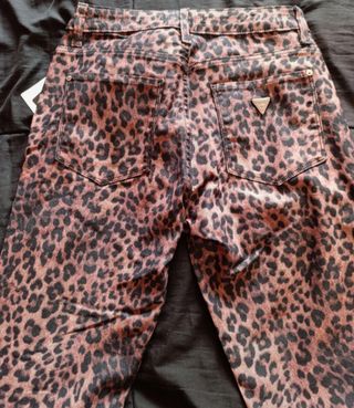 Pantalón Guess nuevos a estrenar 