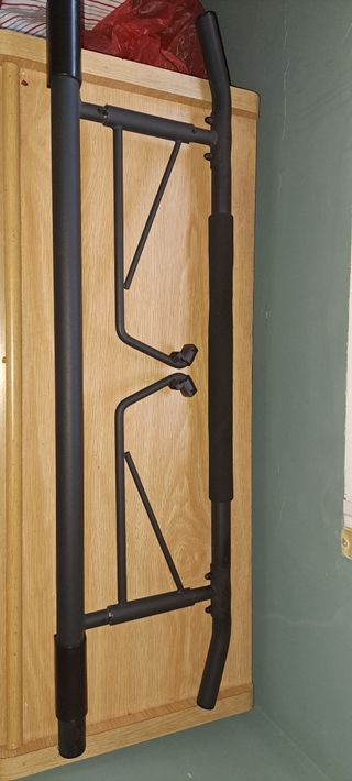 Soporte puerta dominadas marco puerta