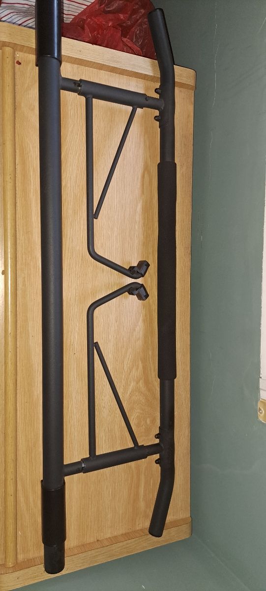 Soporte puerta dominadas marco puerta