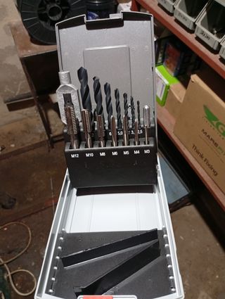 Juego de brochas y machos