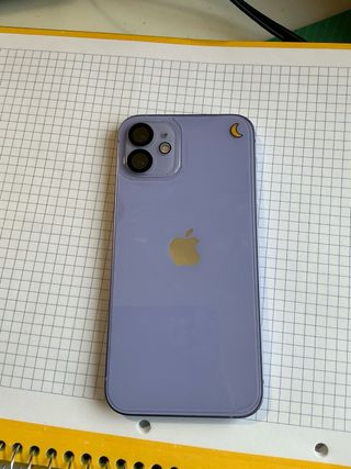 Iphone 12  20 fundas  4 protectores