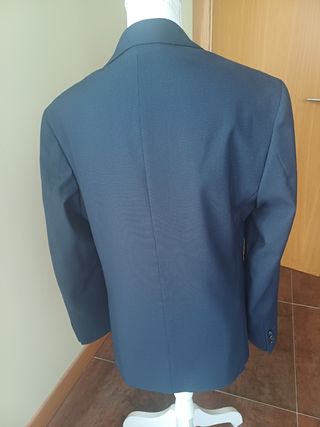 Traje de graduación chico T 46