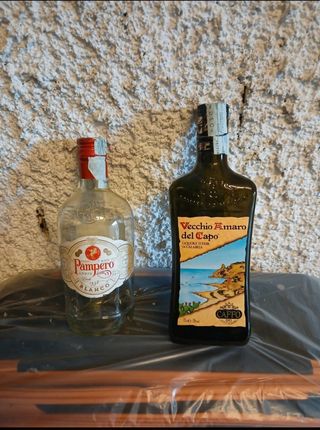 Set bottiglie di liquore vuote