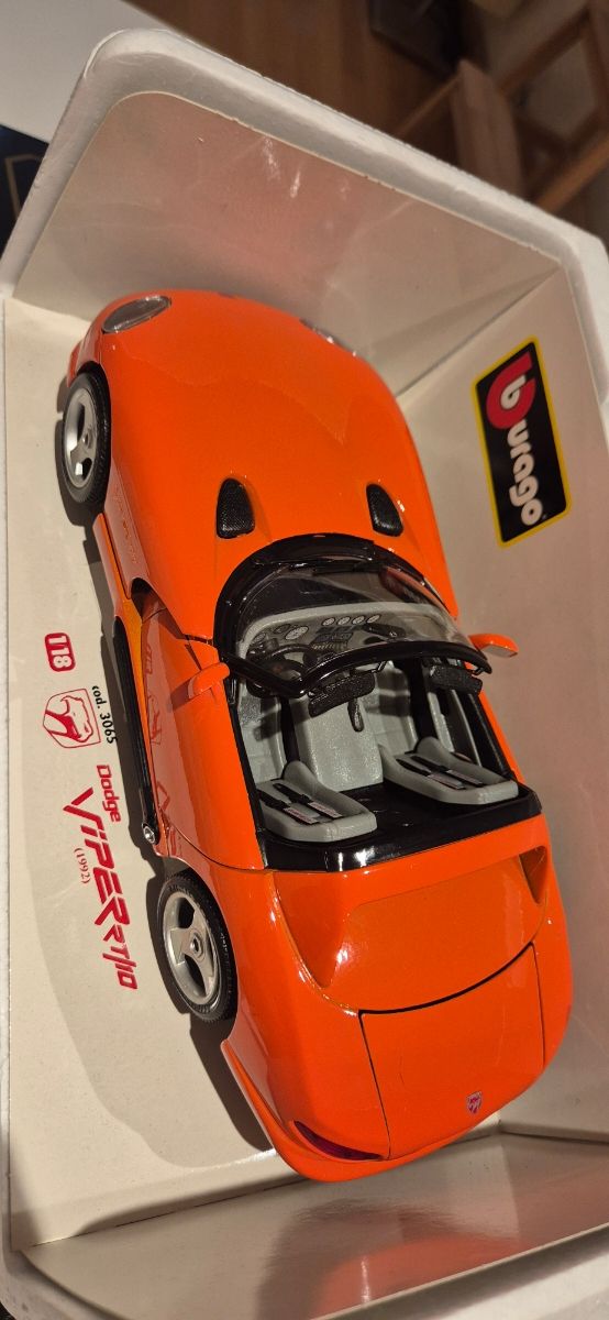 Dodge Viper RT10 Naranja 1:18