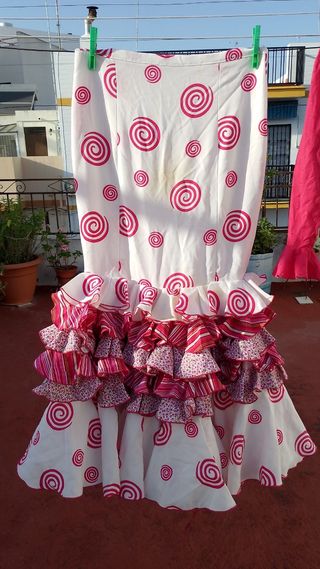 Falda flamenca,  vestido flamenca