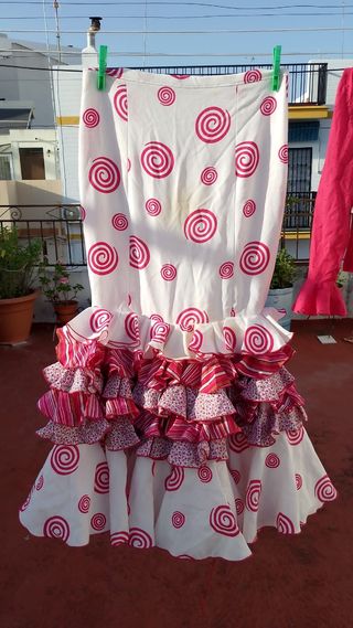 Falda flamenca,  vestido flamenca