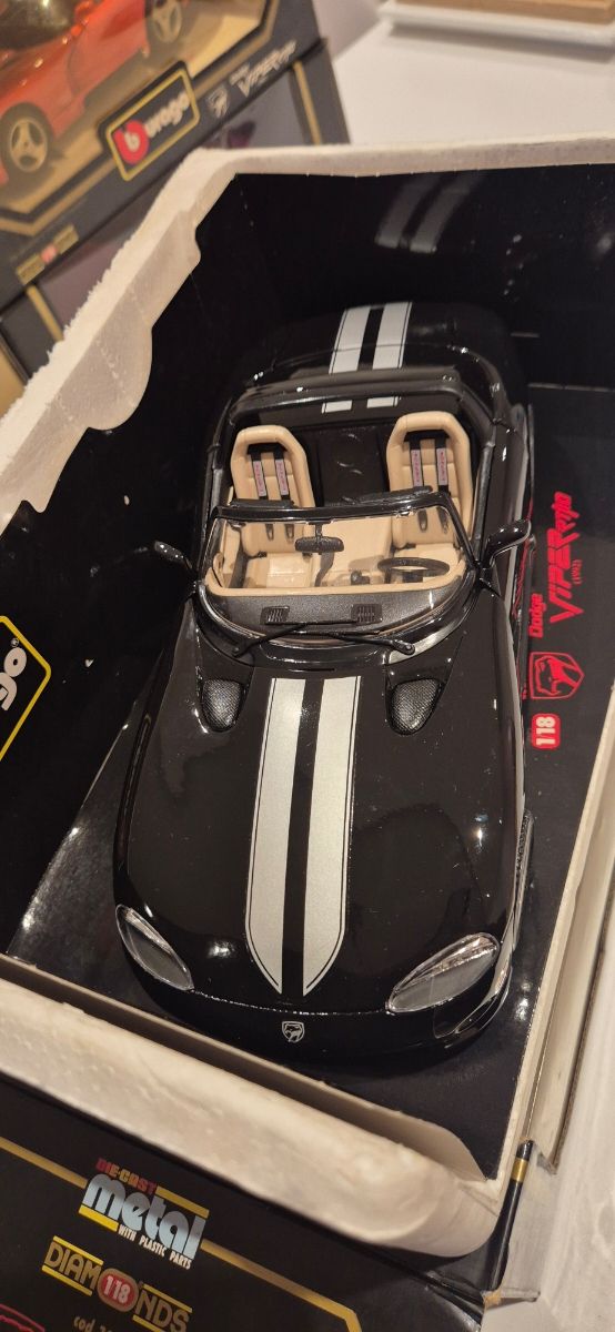 Dodge Viper rt10 1:18 Negro rayas