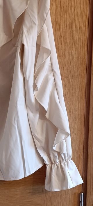 Blusa volantes