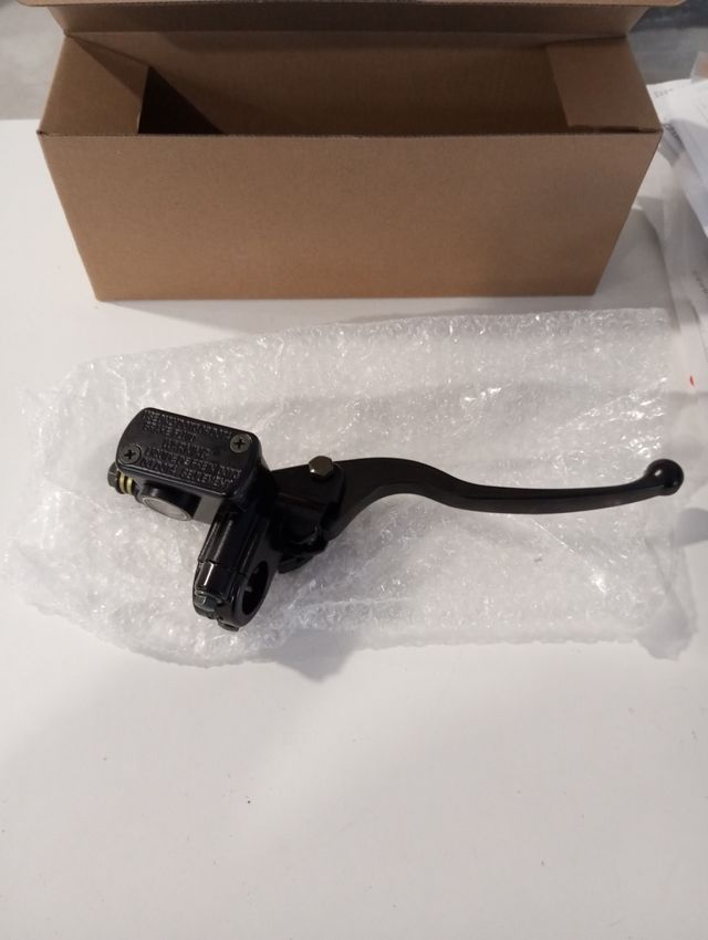 Bomba freno delantera universal