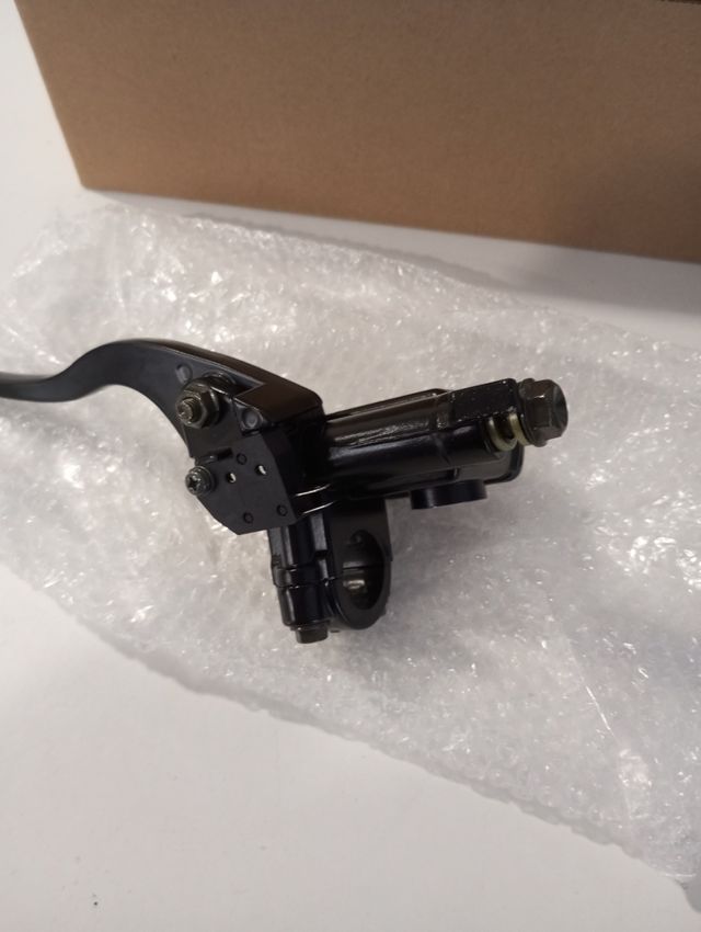 Bomba freno delantera universal