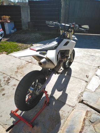 Husqvarna FS450 Supermotard