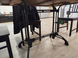 Mesa estilo vintage base de hierro forja