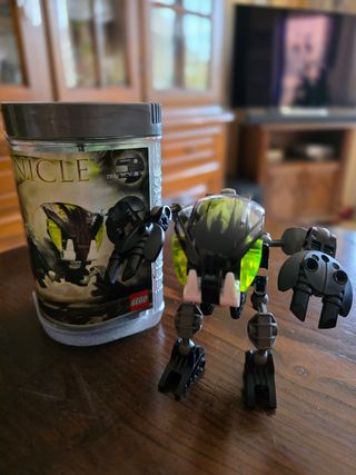 Lego Bionicle Nuhvok n. 8561