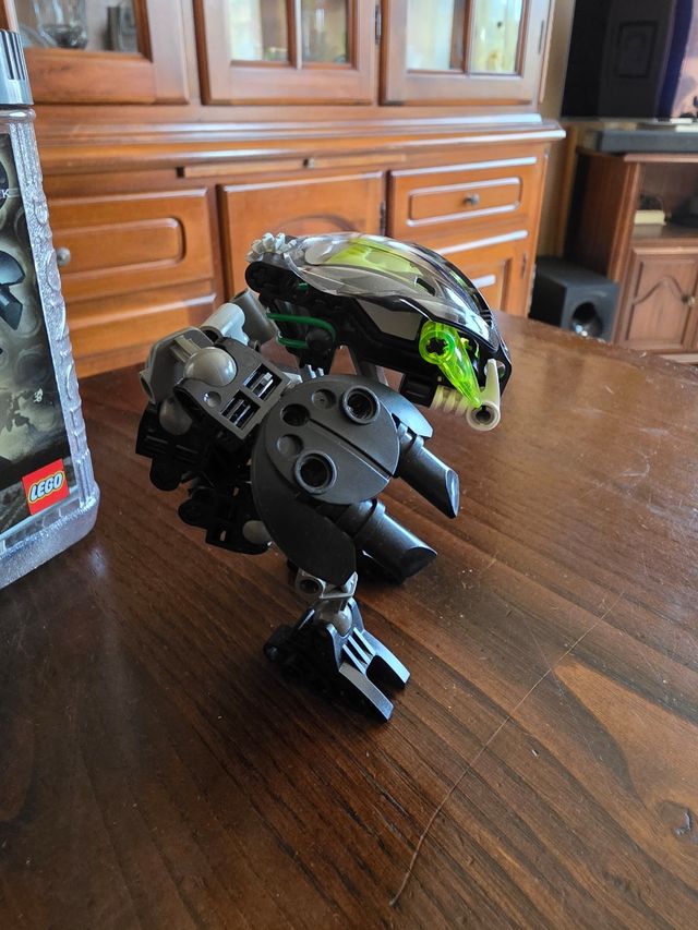 Lego Bionicle Nuhvok n. 8561