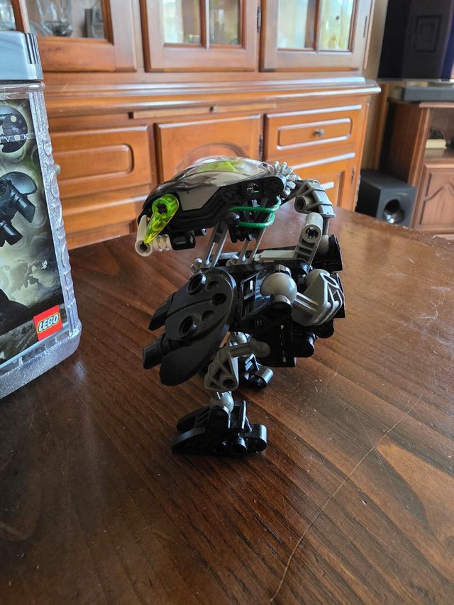 Lego Bionicle Nuhvok n. 8561