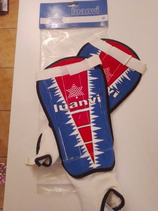 Espinillera fútbol Luanvi talla L