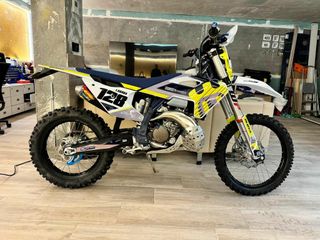 Adhesivos enduro y motocross 