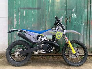 Adhesivos enduro y motocross 