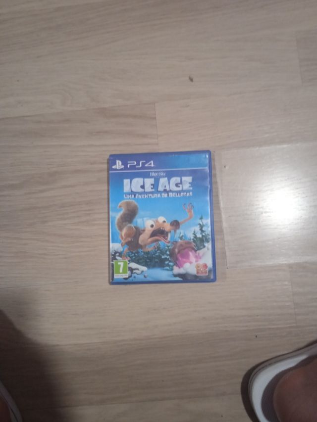 ICE AGE UNA AVENTURA DE BELLOTAS