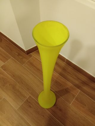 Hermoso jarrón decorativo