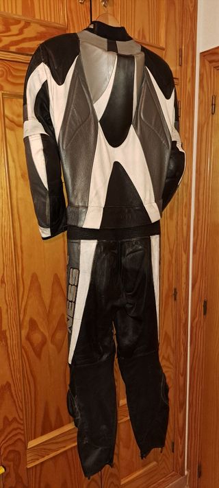 Mono de moto completo ARLENNESS