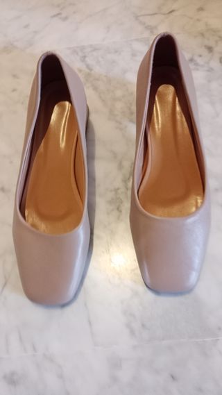 Bailarinas símil piel tacón bajo beige núm.39