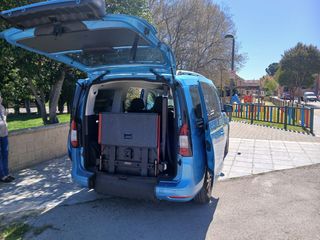 Ford Grand Tourneo Connec 2023