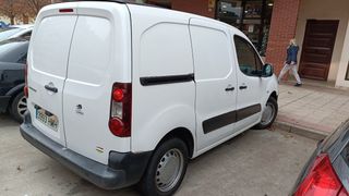 Peugeot e-Partner 2012