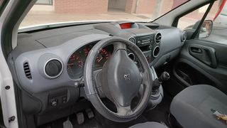 Peugeot e-Partner 2012