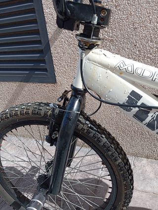 Bicicleta MONTY JUMP BMX