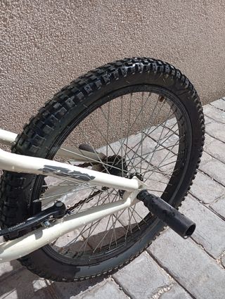 Bicicleta MONTY JUMP BMX