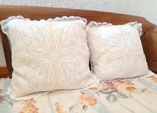 2 Cojines Vintage Crochet Artesanales