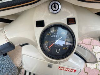 Vespa P200E seminueva