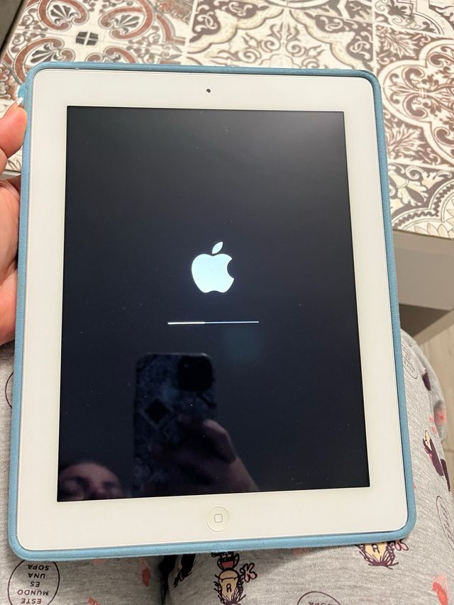 Apple iPad 2  Tablet de 9.7 WiFi