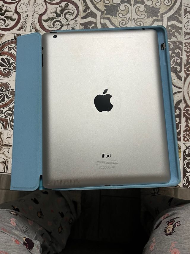 Apple iPad 2  Tablet de 9.7 WiFi