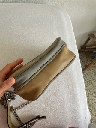 Bolso parfois la crwmallera central se abre mal