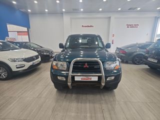 Mitsubishi Montero 2002