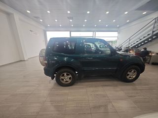 Mitsubishi Montero 2002