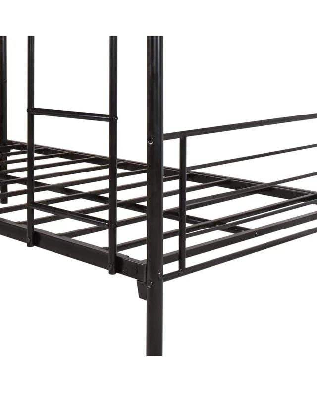 NUOVE SISTEMAZIONI CON LETTI A CASTELLO/SPEDIZIONI PRIVATE