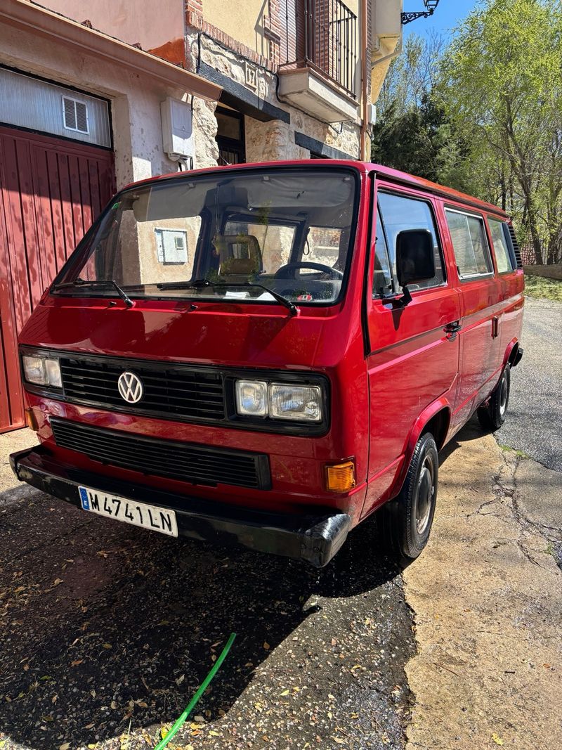 Volkswagen Multivan 1990 1.6 turbodiesel - foto 1