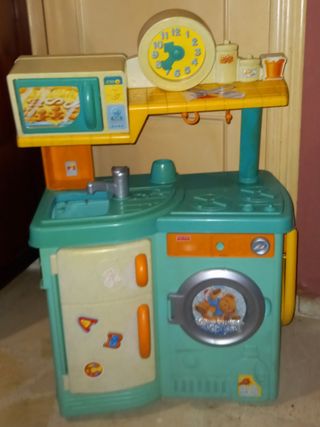 Conjunto de cocinita de juguetes.