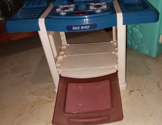 Conjunto de cocinita de juguetes.