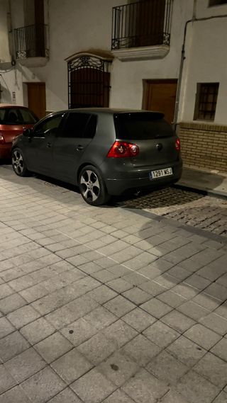 Volkswagen Golf 2004