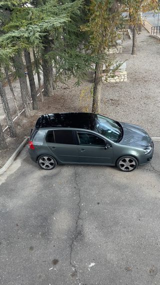 Volkswagen Golf 2004