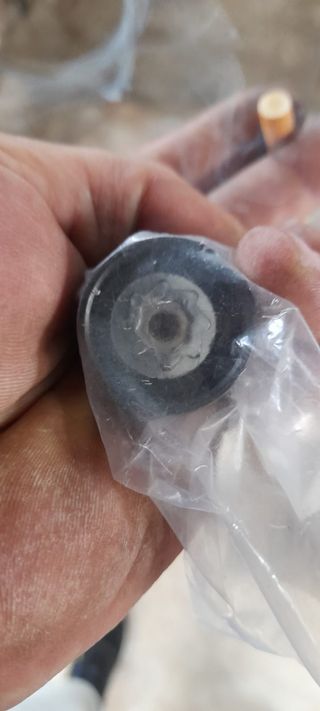 3 Tornillos+tuerca antirrobo Volkswagen