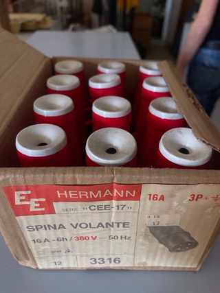 Spine industriali maschio 380 V